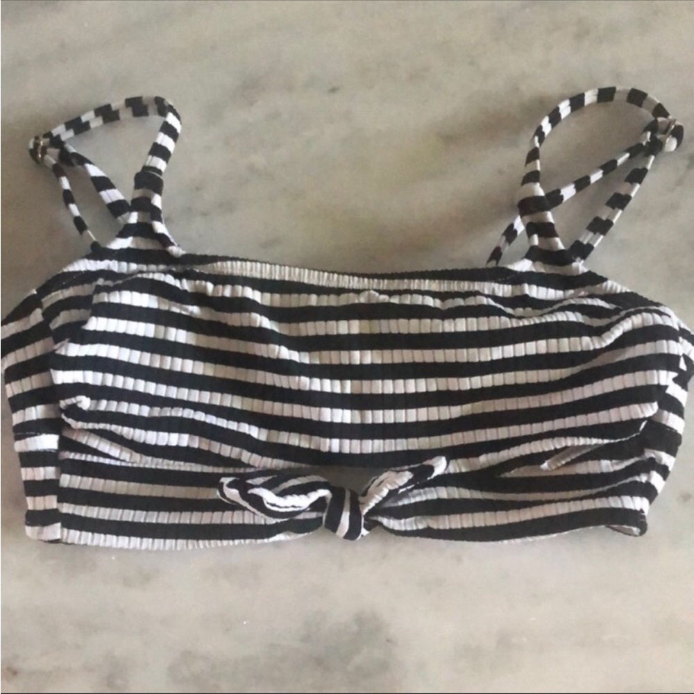 Black and white bikini top